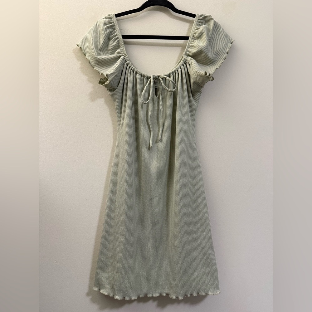 Topshop Lettuce Hem Off the Shoulder Dress in Sage Green - 8‎
